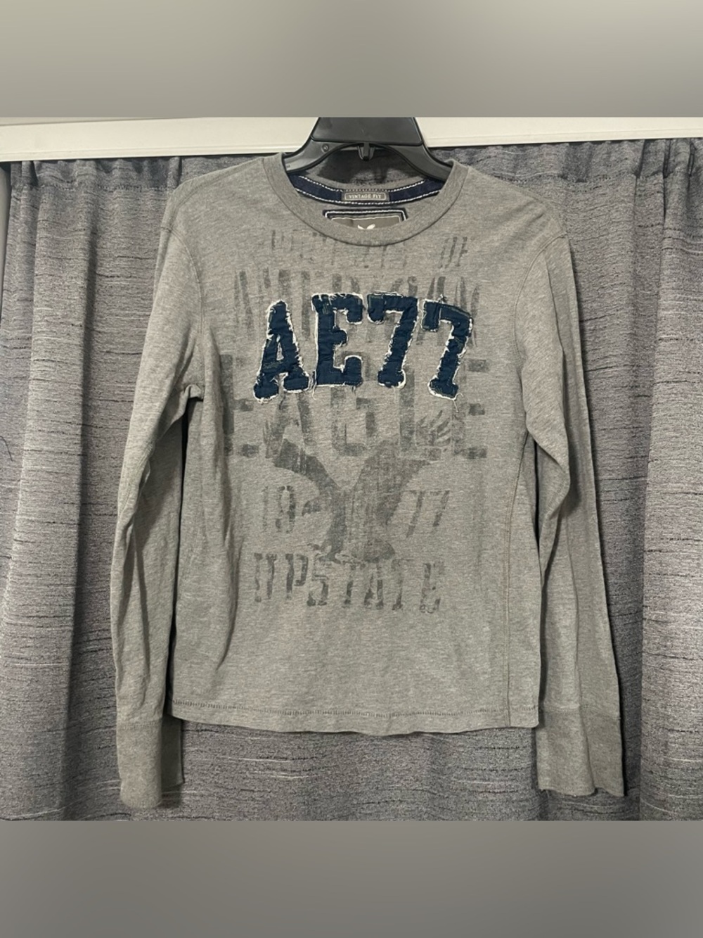 American Eagle Outfitters Men's Size Small Gray Graphic T Shirt 100% Cotton Y2K